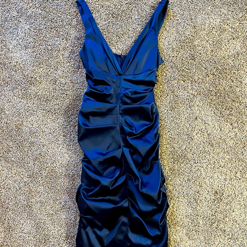 Cache Size 4 Navy Satin Ruched knee-length Dress